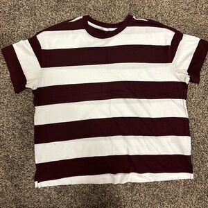 Old Navy White and Burgundy Striped Short Sleeve Tee